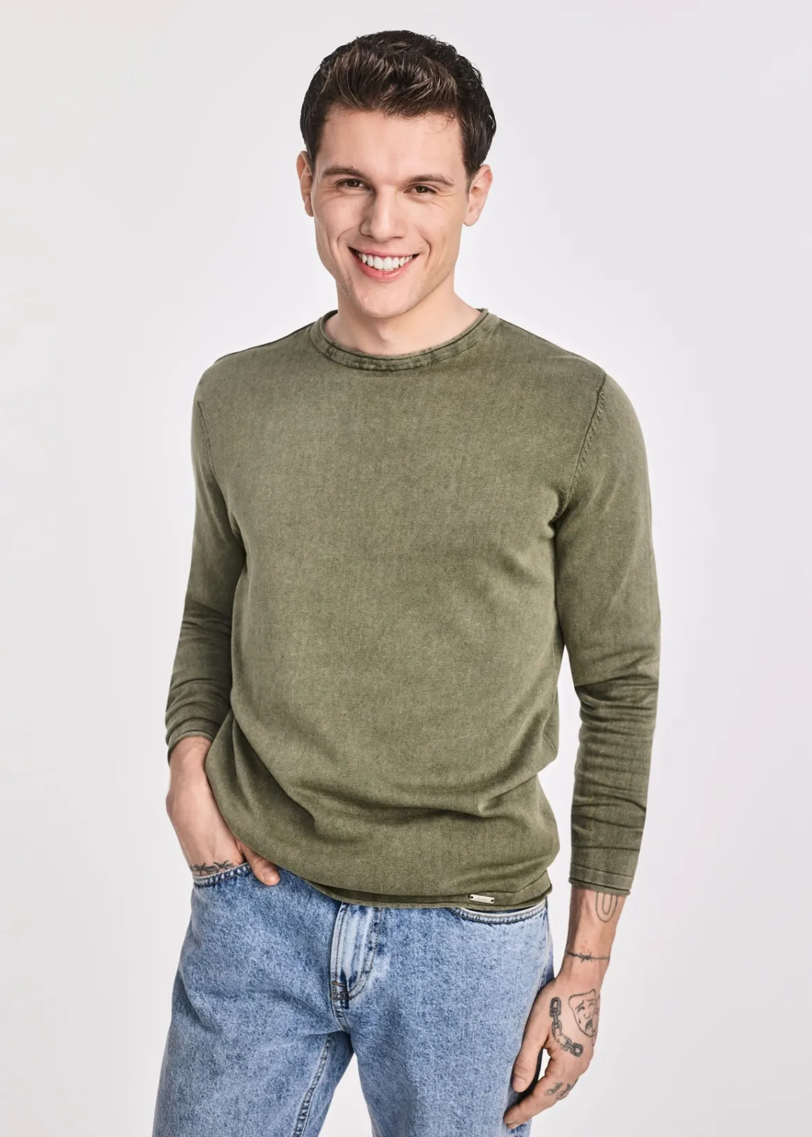 Bawełniany sweter męski w kolorze khaki