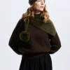 Beret damski z pomponem w kolorze khaki