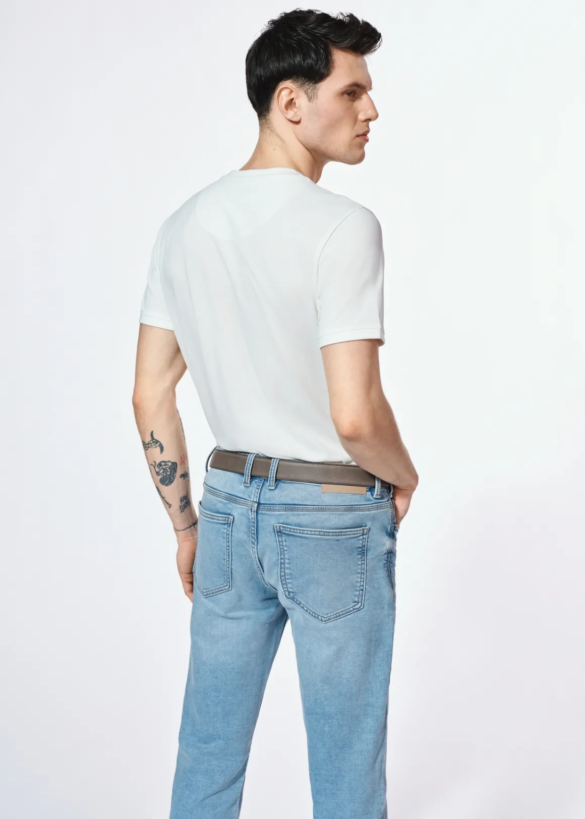 Biały T-shirt męski z bawełny