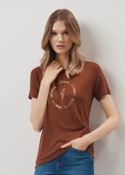 Brązowy T-shirt damski z aplikacją