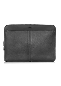 Czarna skórzana teczka na laptop