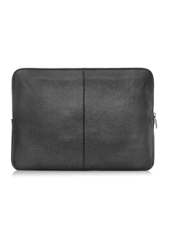 Czarna skórzana teczka na laptop