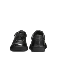 Czarne skórzane buty sportowe