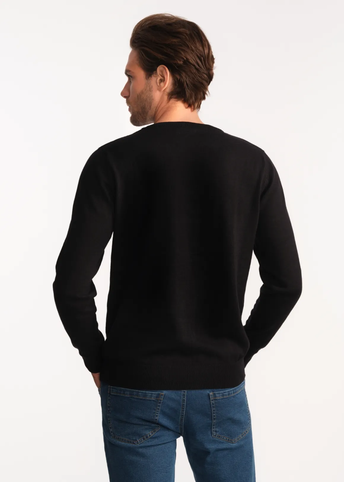 Czarny sweter męski basic