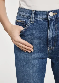 Granatowe spodnie jeansowe damskie