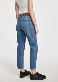 Granatowe spodnie jeansowe damskie