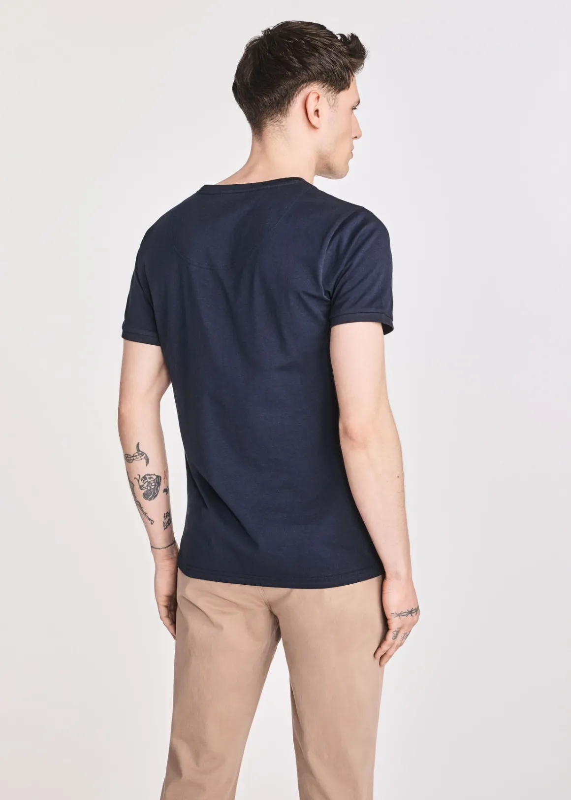 Granatowy basic T-shirt męski z logo