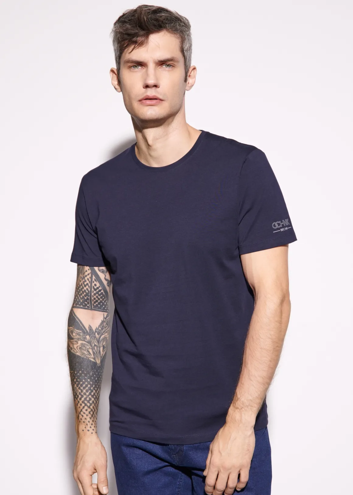 Granatowy basic T-shirt męski z logo