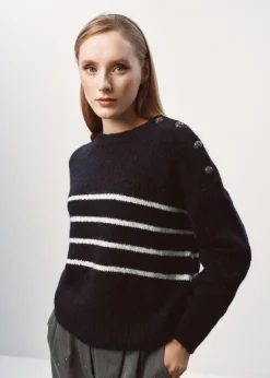 Granatowy sweter damski w paski