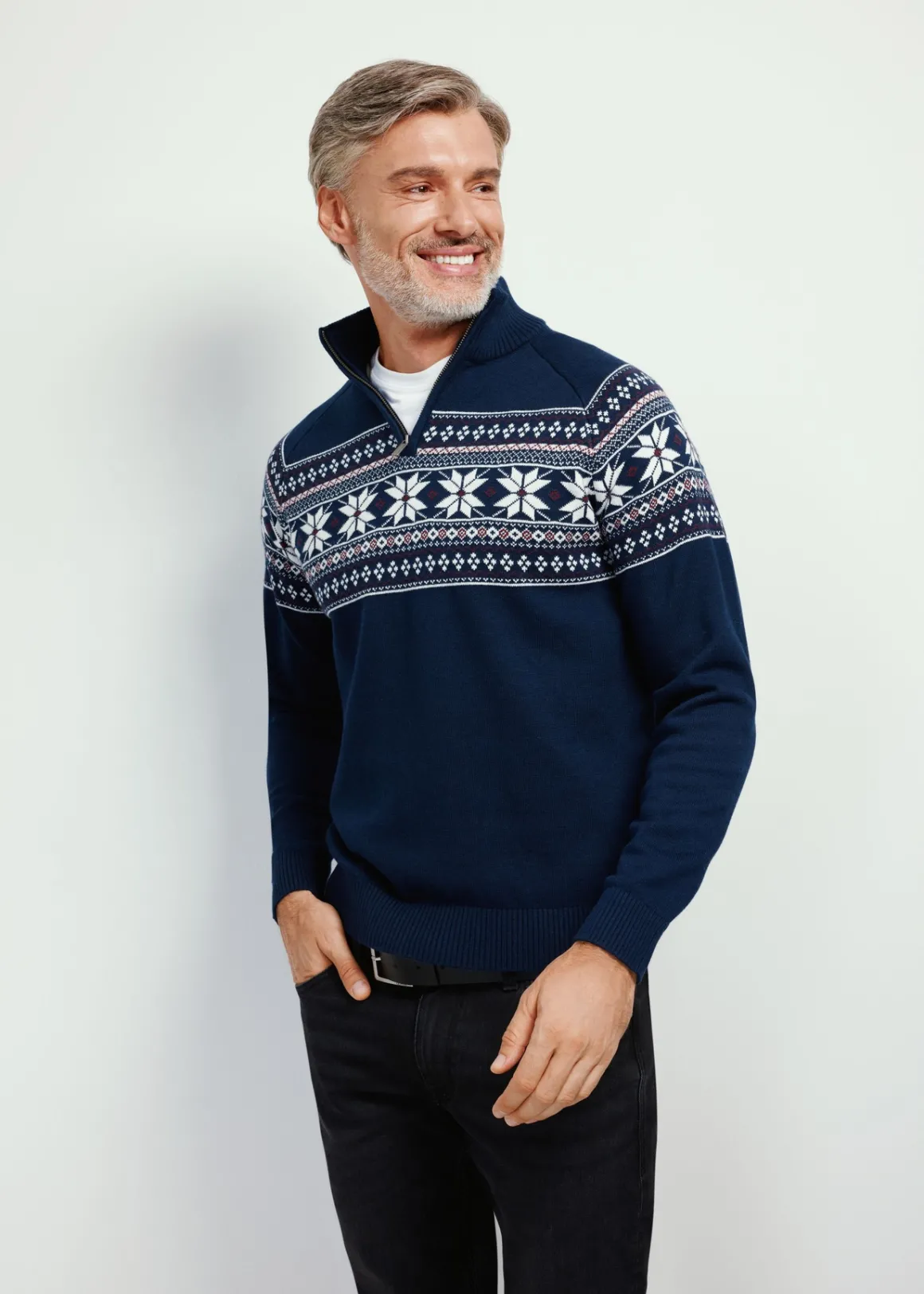 Granatowy sweter męski ze stójką