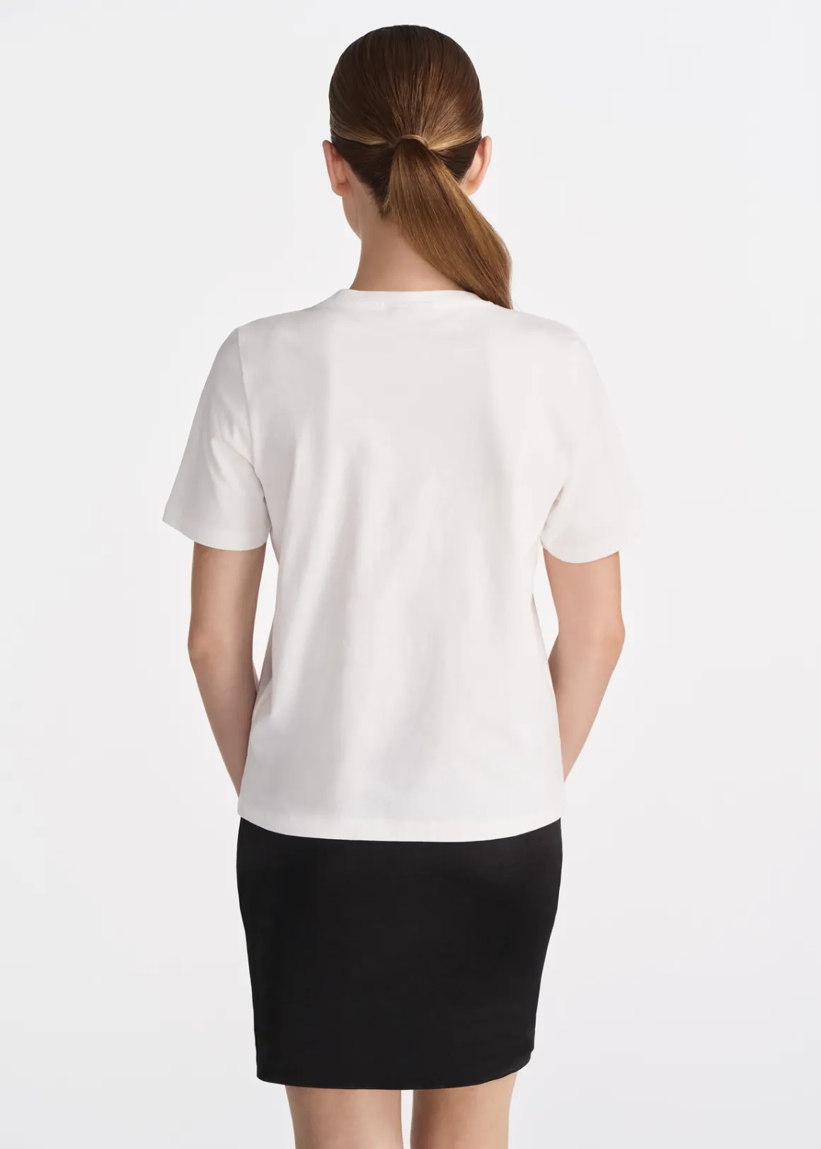 Kremowy T-shirt damski z logo