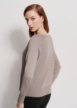 Lekki szary sweter damski