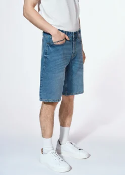 Niebieskie jeansowe szorty męskie